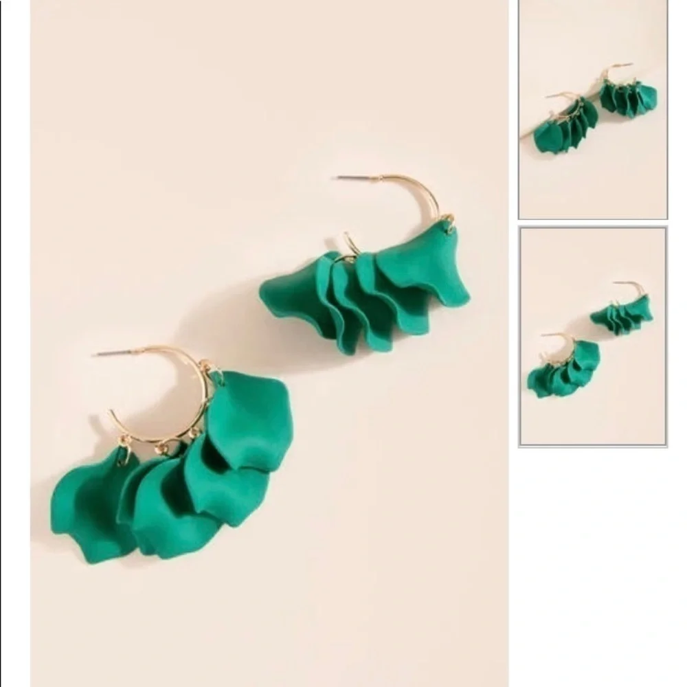 BNWT CINDY PAINTED CHANDELIER HOOPS - Picture 2 of 3